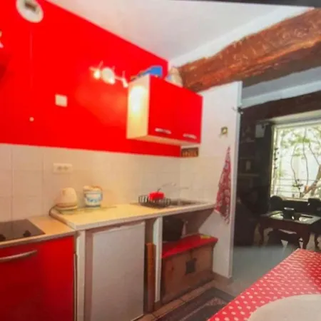 Jiva Bennani Apartment *